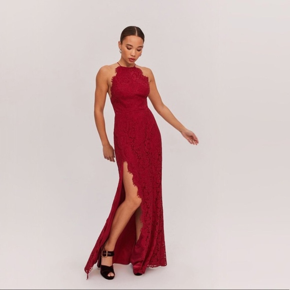 Fame & Partners Dragon Eyes Lace Gown